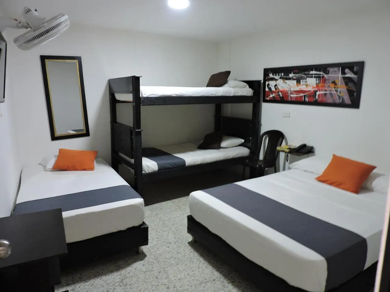 Hotel Jc 43 Medellin Colombia