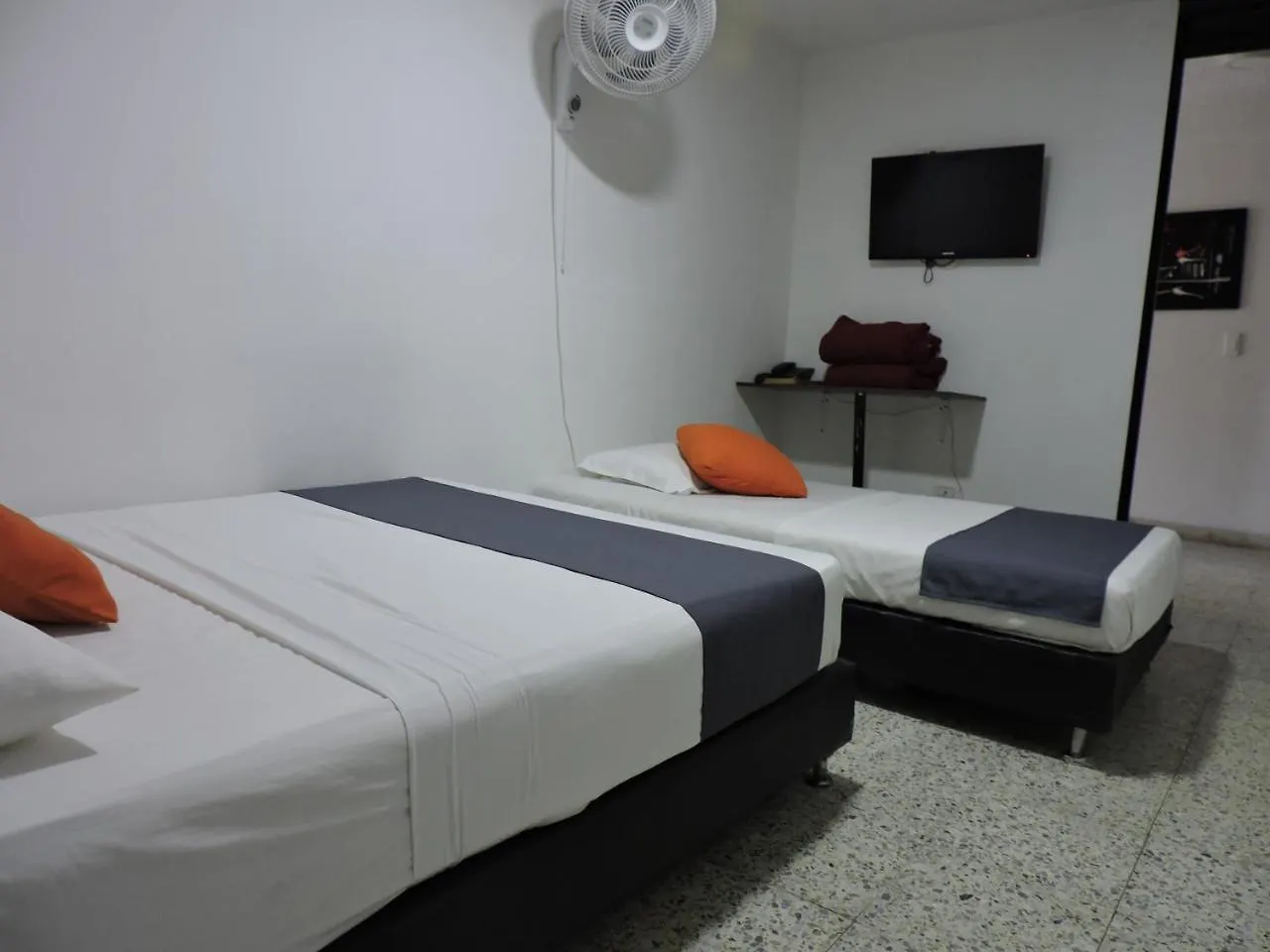 Hotel Jc 43 Medellin 2*,