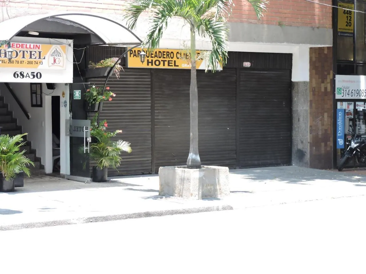 Hotel Jc 43 Medellin Colombia